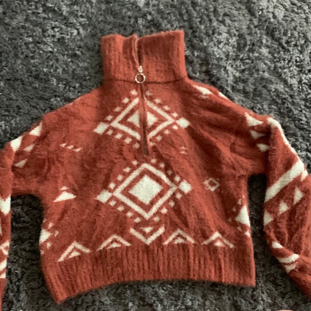 soft patterned half zip